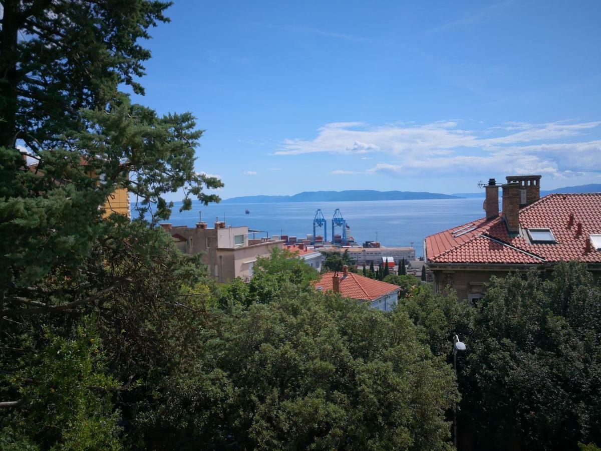 Apartman Bulevard Apartment Rijeka Exterior photo